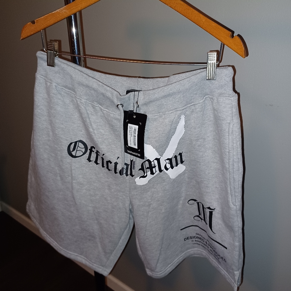 BoohooMAN XL shorts with pockets